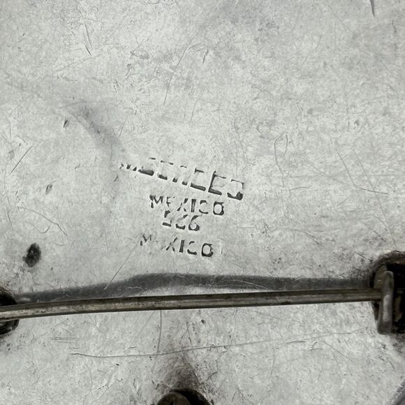 Malachite Inlay Chacmool Brooch Pendant | Mexican Mayan Incan | Sterling Silver - Picture 5 of 8